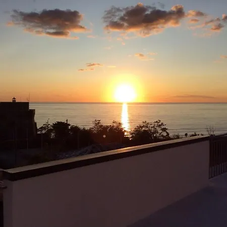 Terrazza Sul Mare The Lighthouse * Paola