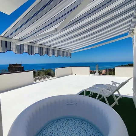 Daire Terrazza Sul Mare The Lighthouse *