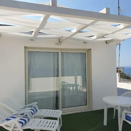 Terrazza Sul Mare The Lighthouse Paola